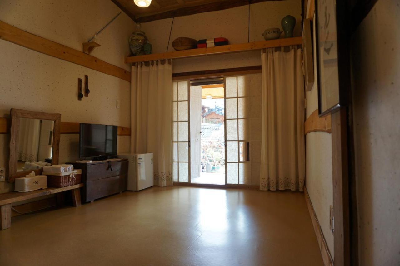 Hanok Madang Jeonju Buitenkant foto